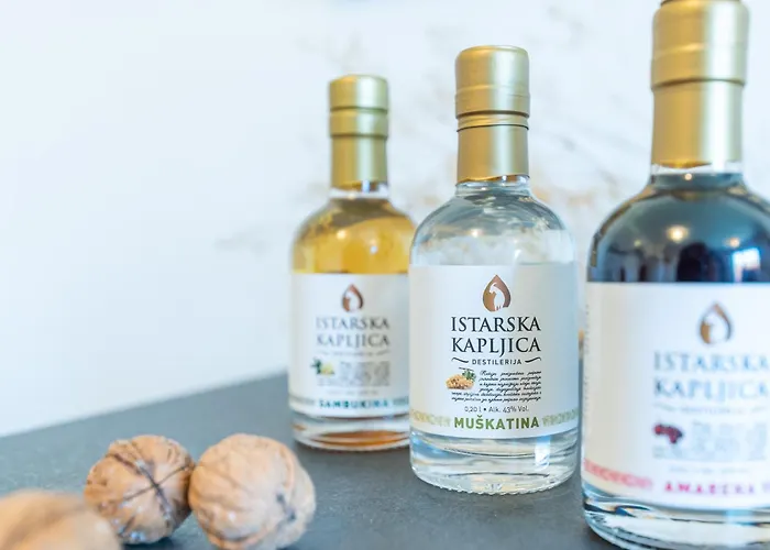 Luxury New With Private Garden Near The Beach! *