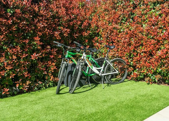 Luxury New With Private Garden Near The Beach! Διαμέρισμα